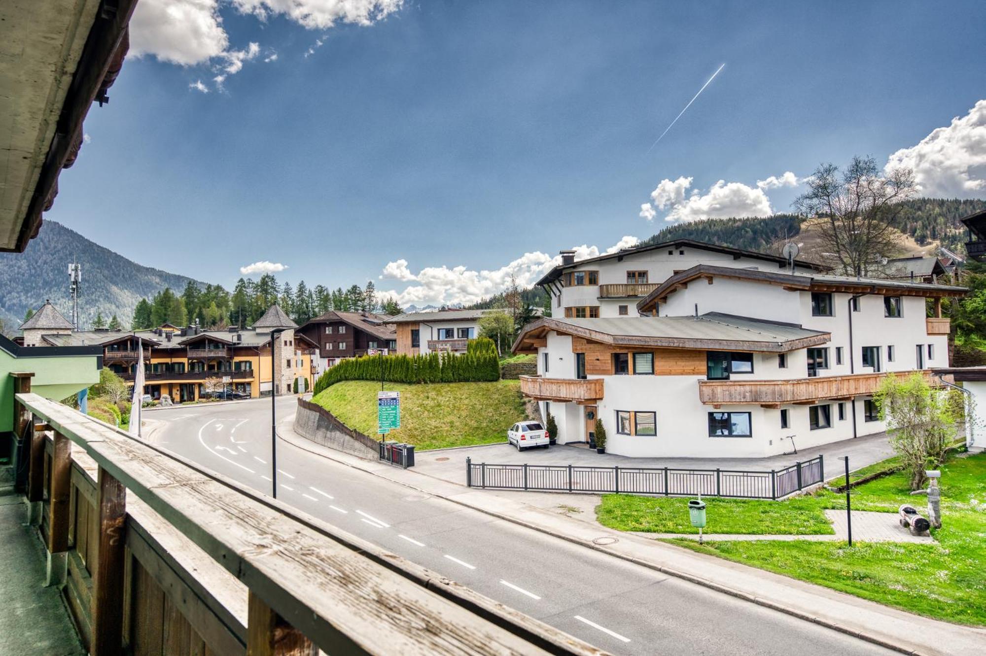 Boutiquehotel Zomm In Seefeld Seefeld in Tirol Exterior photo