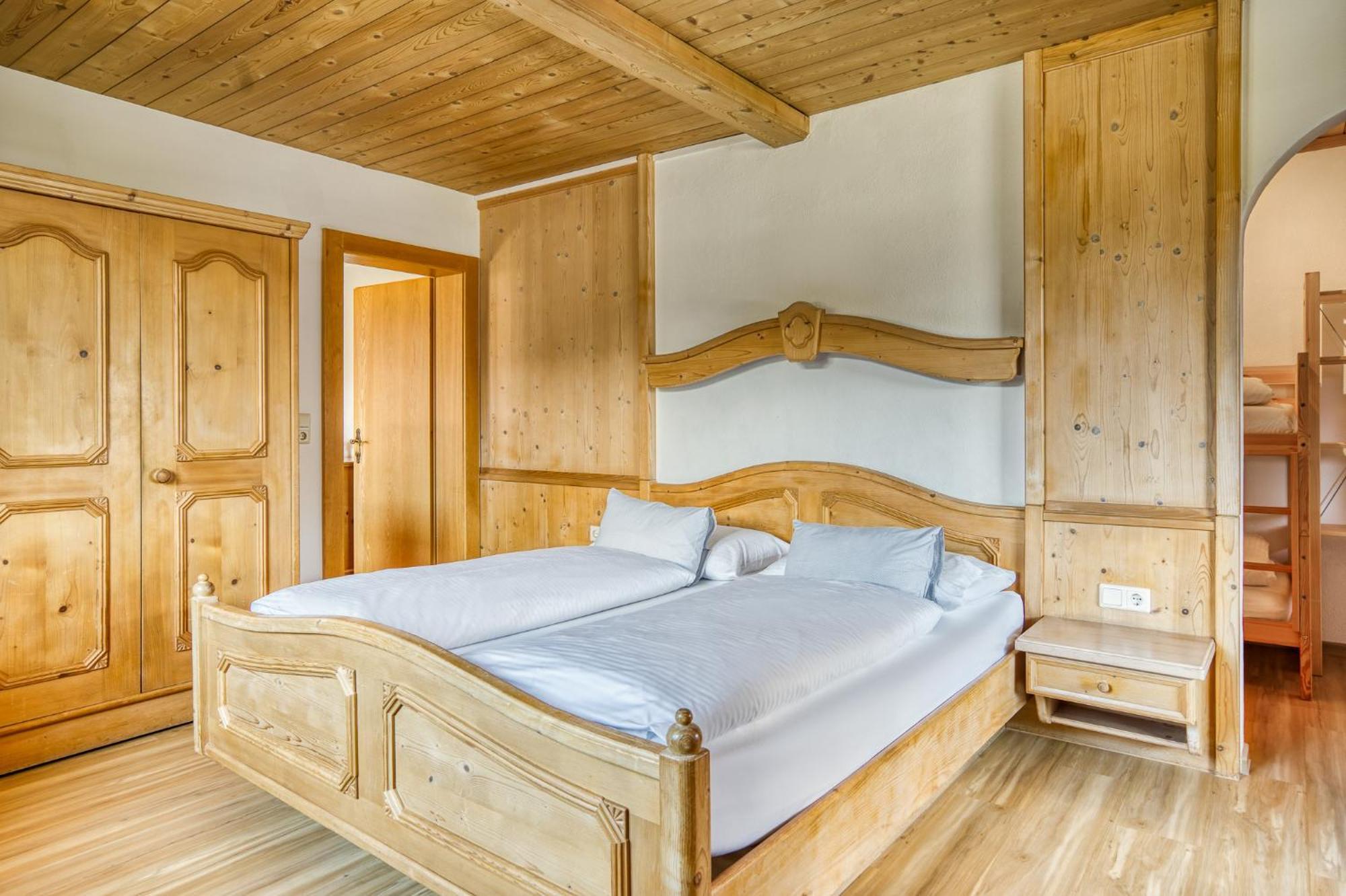 Boutiquehotel Zomm In Seefeld Seefeld in Tirol Exterior photo