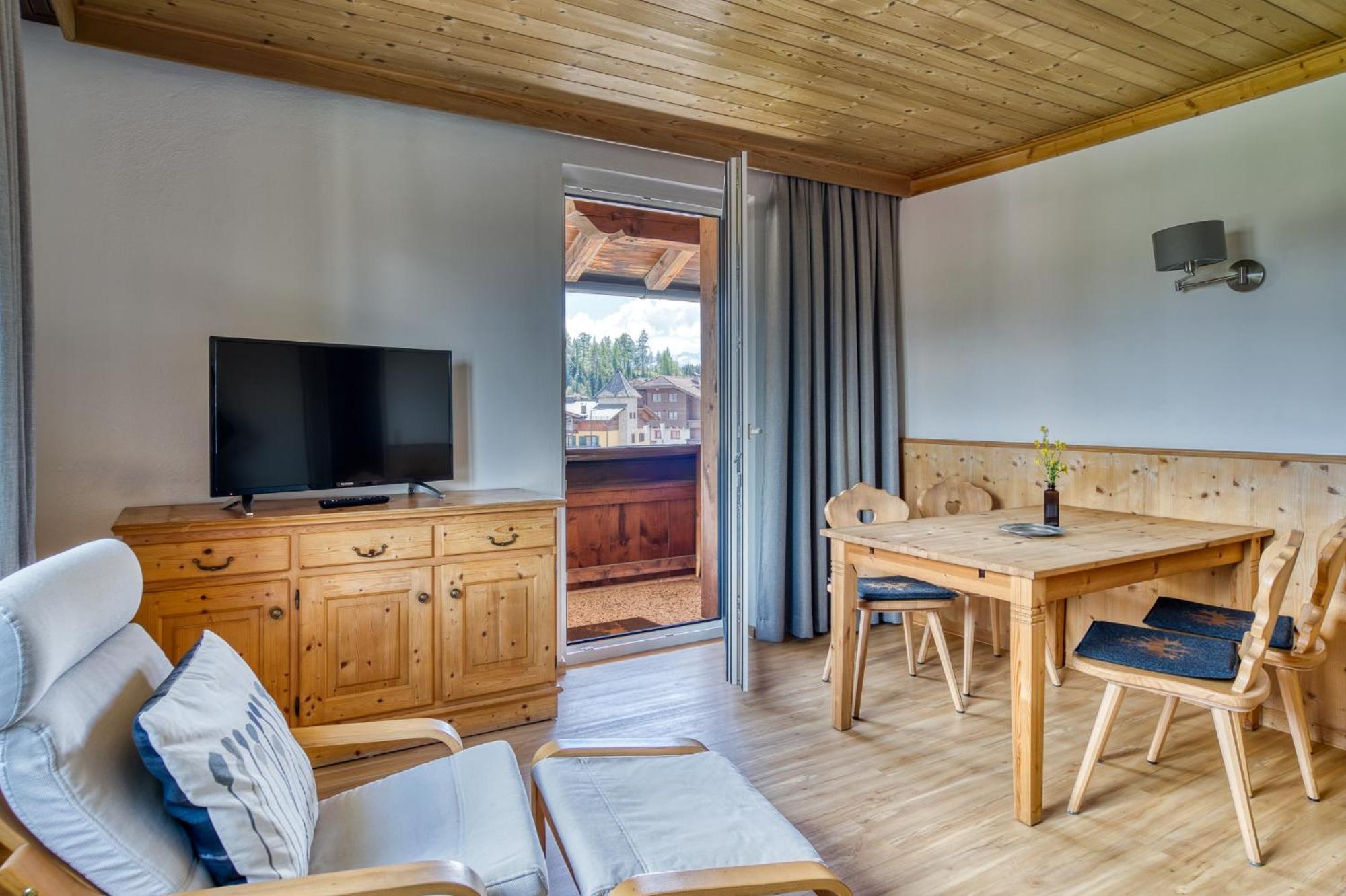Boutiquehotel Zomm In Seefeld Seefeld in Tirol Exterior photo
